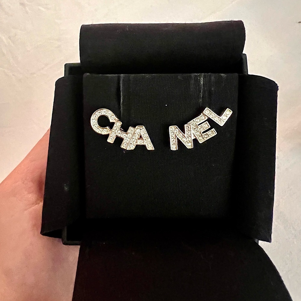 CHA NEL 2021 Chanel Costume Jewelry Crystal Stud Earrings